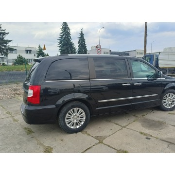 Chrysler Town & Country 2016,  3.6 benzyna, automat - Na sprzedaż za 55 000 zł - Gizałki - zdjęcie 5