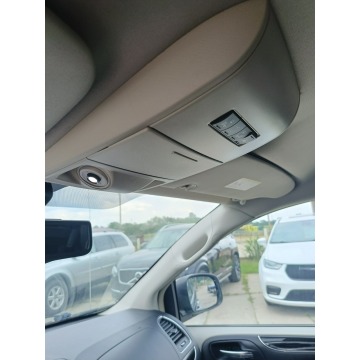 Chrysler Town & Country 2016,  3.6 benzyna, automat - Na sprzedaż za 55 000 zł - Gizałki - zdjęcie 11