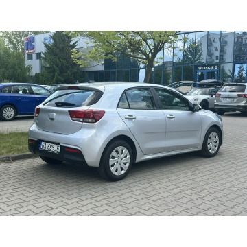 Kia Rio  Hatchback 2021,  1.2 benzyna - Na sprzedaż za 37 900 zł - Warszawa - zdjęcie 5