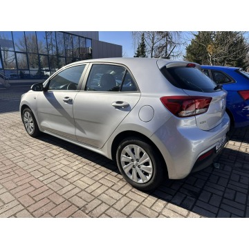 Kia Rio  Hatchback 2021,  1.2 benzyna - Na sprzedaż za 37 990 zł - Warszawa - zdjęcie 3