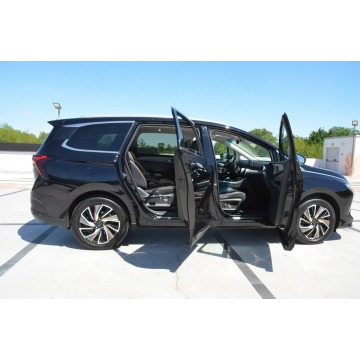 Forthing   Minivan/Van 2024,  1.5 benzyna, automat - Na sprzedaż za 109 900 zł - Zabrze - zdjęcie 11