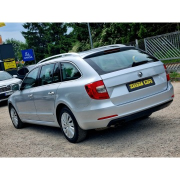 Skoda Superb  Kombi 2013,  2.0 diesel - Na sprzedaż za 29 900 zł - Szczecin - zdjęcie 7