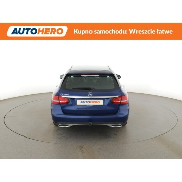 Mercedes - Benz C-klasa  Kombi 2019,  1.6 diesel, automat - Na sprzedaż za 68 500 zł - Warszawa - zdjęcie 6