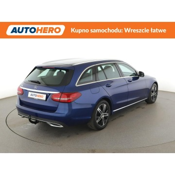 Mercedes - Benz C-klasa  Kombi 2019,  1.6 diesel, automat - Na sprzedaż za 68 500 zł - Warszawa - zdjęcie 7