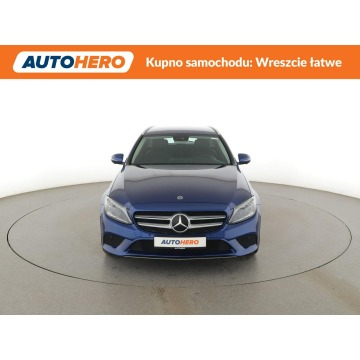 Mercedes - Benz C-klasa  Kombi 2019,  1.6 diesel, automat - Na sprzedaż za 68 500 zł - Warszawa - zdjęcie 11