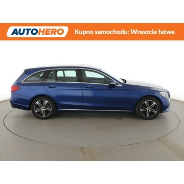 Mercedes - Benz C-klasa  Kombi 2019,  1.6 diesel, automat - Na sprzedaż za 68 500 zł - Warszawa - zdjęcie 9
