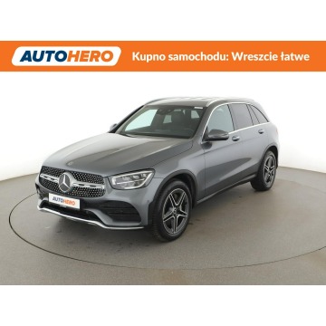 Mercedes GLC 200 - lift 4x4 mHEV automat full LED półskóra grzane fotele kamera i czujnik