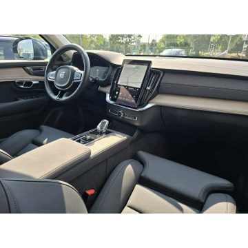 Volvo   SUV 2025,  2.0 benzyna, automat - Na sprzedaż za 263 500 zł - Tychy - zdjęcie 9