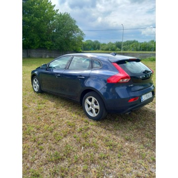 Volvo V40 2014,  1.6 benzyna - Na sprzedaż za 34 700 zł - Lublin - zdjęcie 3