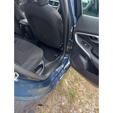 Volvo V40 2014,  1.6 benzyna - Na sprzedaż za 34 700 zł - Lublin - zdjęcie 11