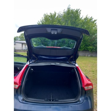 Volvo V40 2014,  1.6 benzyna - Na sprzedaż za 34 700 zł - Lublin - zdjęcie 12