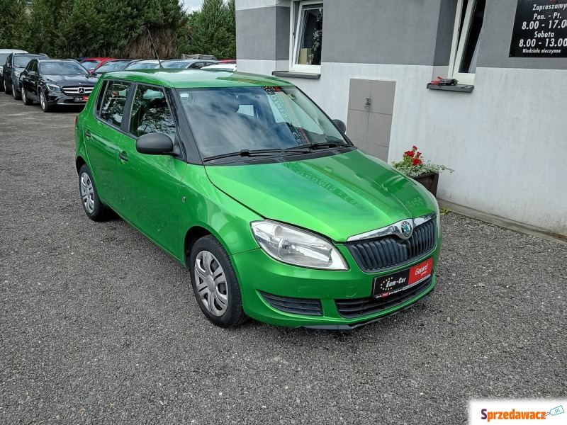 Skoda Fabia  Hatchback 2012,  1198.0 benzyna - Na sprzedaż za 11 900 zł - Janów Lubelski