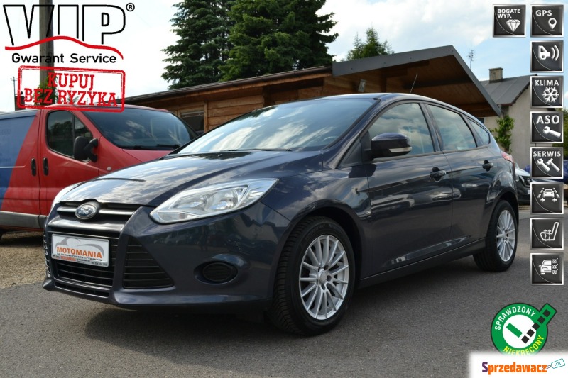 Ford Focus  Hatchback 2011,  1.6 benzyna - Na sprzedaż za 22 900 zł - Częstochowa