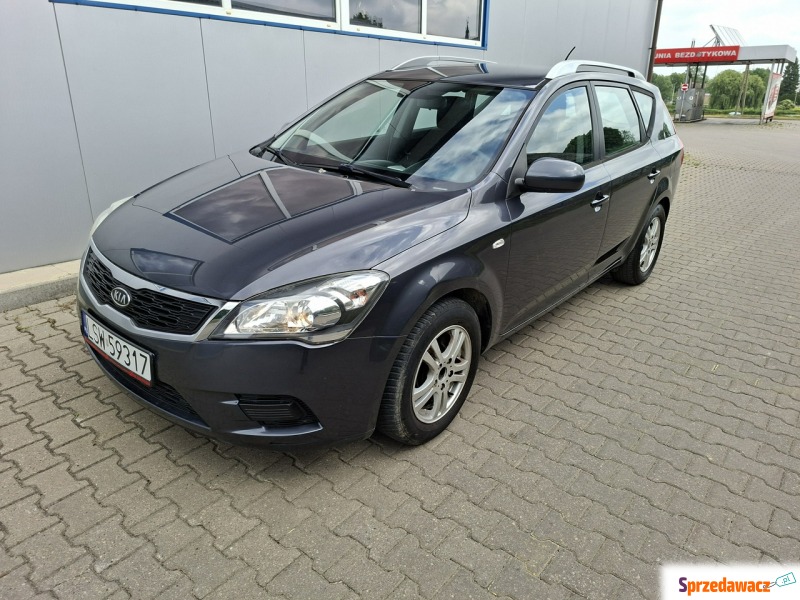 Kia Ceed 2011,  1.4 benzyna - Na sprzedaż za 13 990 zł - Jacków