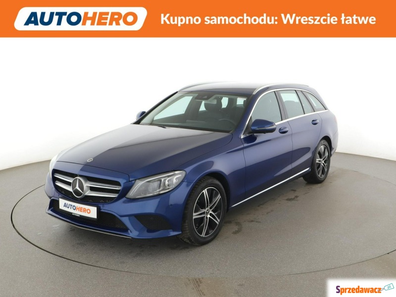 Mercedes - Benz C-klasa  Kombi 2019,  1.6 diesel, automat - Na sprzedaż za 68 500 zł - Warszawa