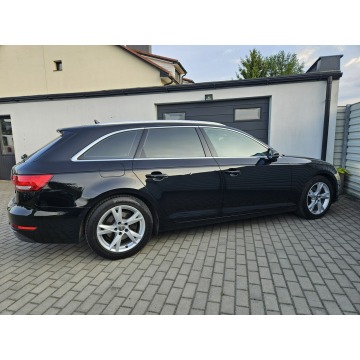 Audi A4  Kombi 2017,  2.0 diesel, automat - Na sprzedaż za 57 800 zł - Gdynia - zdjęcie 4