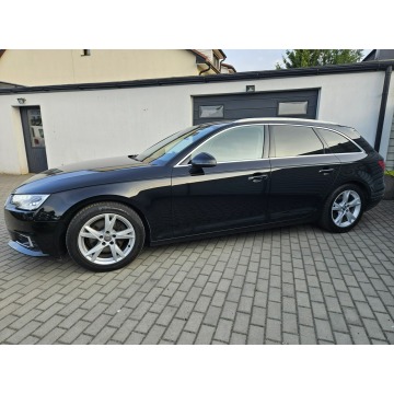 Audi A4  Kombi 2017,  2.0 diesel, automat - Na sprzedaż za 57 800 zł - Gdynia - zdjęcie 12