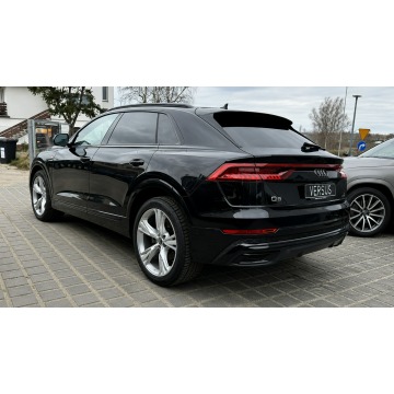 Audi Q8  SUV 2023,  3.0 benzyna, automat - Na sprzedaż za 269 900 zł - Gdynia - zdjęcie 6
