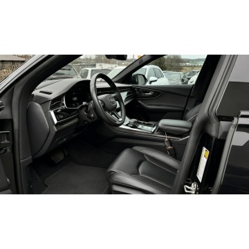 Audi Q8  SUV 2023,  3.0 benzyna, automat - Na sprzedaż za 269 900 zł - Gdynia - zdjęcie 8