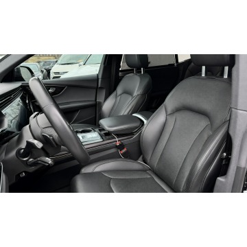Audi Q8  SUV 2023,  3.0 benzyna, automat - Na sprzedaż za 269 900 zł - Gdynia - zdjęcie 7