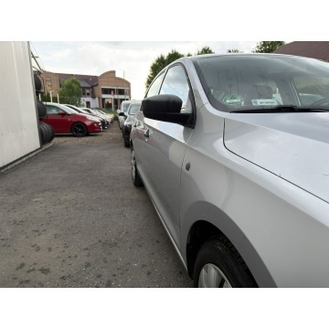 Skoda Rapid  Sedan/Limuzyna 2014,  1.6 diesel - Na sprzedaż za 16 900 zł - Gdów - zdjęcie 4