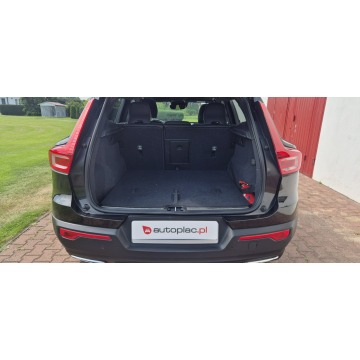 Volvo   SUV 2022,  1.5 benzyna, automat - Na sprzedaż za 87 800 zł - Paproć - zdjęcie 11
