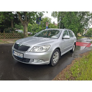 Skoda Octavia  Kombi 2012,  1.4 benzyna - Na sprzedaż za 13 900 zł - Łódź - zdjęcie 4