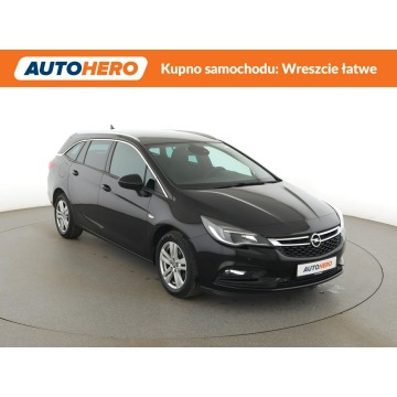 Opel Astra  Kombi 2018,  1.4 benzyna, automat - Na sprzedaż za 41 300 zł - Warszawa - zdjęcie 10