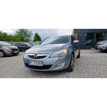 Opel Astra  Hatchback 2010,  1.7 diesel - Na sprzedaż za 15 900 zł - Płock - zdjęcie 2