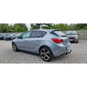 Opel Astra  Hatchback 2010,  1.7 diesel - Na sprzedaż za 15 900 zł - Płock - zdjęcie 7