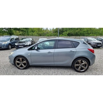 Opel Astra  Hatchback 2010,  1.7 diesel - Na sprzedaż za 15 900 zł - Płock - zdjęcie 5
