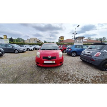 TOYOTA YARIS 1.0E, ZAKUP 2009 ROK, KRAJOWY
