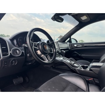 Porsche Cayenne  SUV 2016,  3.0 diesel, automat - Na sprzedaż za 107 500 zł - Michałowice-Wieś - zdjęcie 10