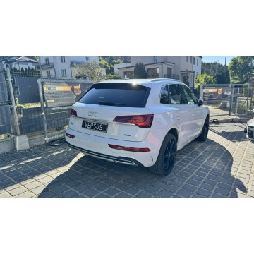 Audi Q5  SUV 2023,  2.0 benzyna, automat - Na sprzedaż za 119 900 zł - Gdynia - zdjęcie 4