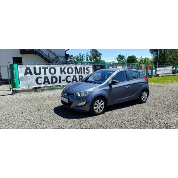 Hyundai i20 - Lift, super stan.