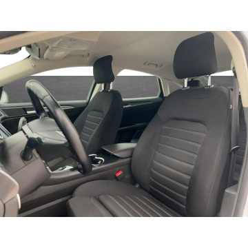 Ford Mondeo  Hatchback 2022,  2.0 diesel, automat - Na sprzedaż za 69 300 zł - Warszawa - zdjęcie 10