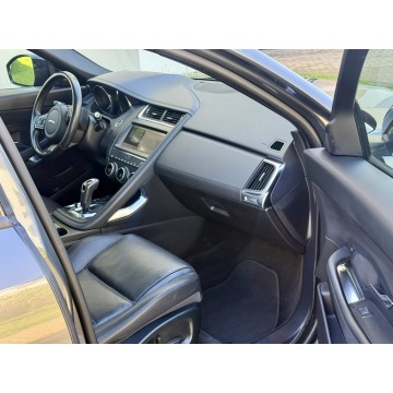 Jaguar E-PACE  SUV 2019,  2.0 benzyna, automat - Na sprzedaż za 69 500 zł - Tarnowskie Góry - zdjęcie 8