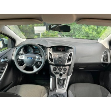 Ford Focus  Kombi 2012,  1.6 benzyna - Na sprzedaż za 20 200 zł - Warszawa - zdjęcie 4