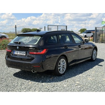 BMW Seria 3  Kombi 2020,  2.0 diesel, automat - Na sprzedaż za 86 900 zł - Wrocław - zdjęcie 8
