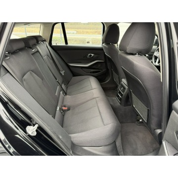 BMW Seria 3  Kombi 2020,  2.0 diesel, automat - Na sprzedaż za 86 900 zł - Wrocław - zdjęcie 12