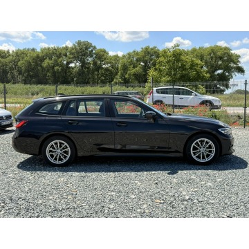 BMW Seria 3  Kombi 2020,  2.0 diesel, automat - Na sprzedaż za 86 900 zł - Wrocław - zdjęcie 9