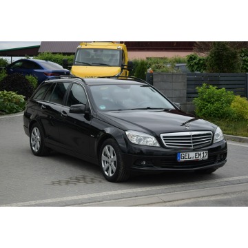 Mercedes - Benz C-klasa  Kombi 2009,  1.6 benzyna, automat - Na sprzedaż za 24 900 zł - Majdan Sieniawski - zdjęcie 3