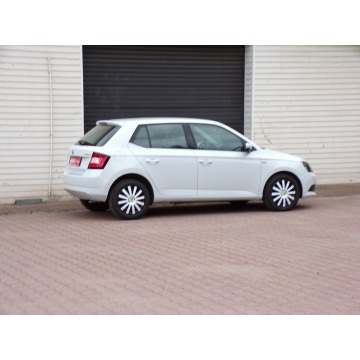 Skoda Fabia  Hatchback 2015,  1.0 benzyna - Na sprzedaż za 24 900 zł - Mikołów - zdjęcie 4