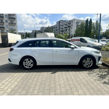 Kia Ceed 2021,  1.5 benzyna, automat - Na sprzedaż za 47 900 zł - Warszawa - zdjęcie 4