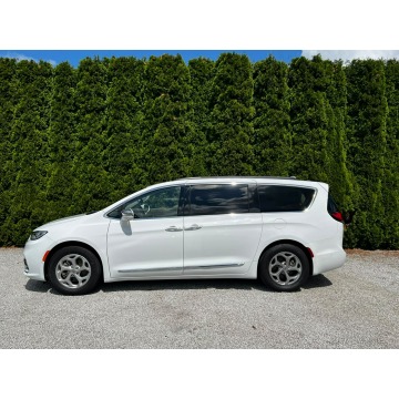 Chrysler Pacifica  Minivan/Van 2022,  3.6 benzyna, automat - Na sprzedaż za 129 900 zł - Baranowo - zdjęcie 2