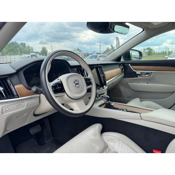 Volvo S90  Sedan/Limuzyna 2020,  2.0 diesel, automat - Na sprzedaż za 82 500 zł - Michałowice-Wieś - zdjęcie 10