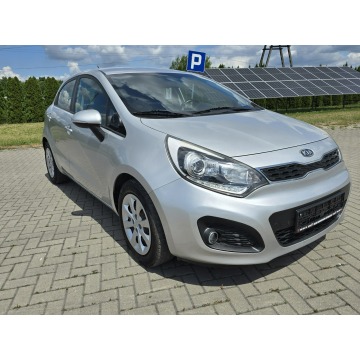 Kia Rio  Hatchback 2011,  1.2 benzyna - Na sprzedaż za 17 900 zł - Kutno - zdjęcie 2