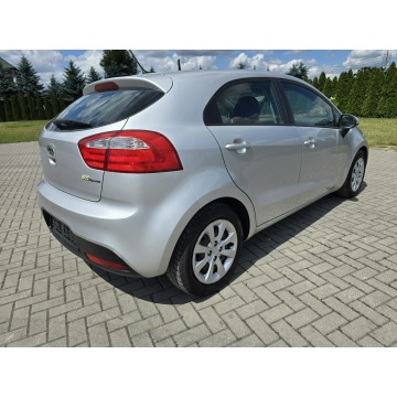 Kia Rio  Hatchback 2011,  1.2 benzyna - Na sprzedaż za 17 900 zł - Kutno - zdjęcie 8