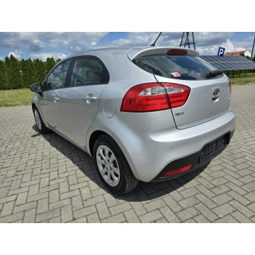 Kia Rio  Hatchback 2011,  1.2 benzyna - Na sprzedaż za 17 900 zł - Kutno - zdjęcie 12