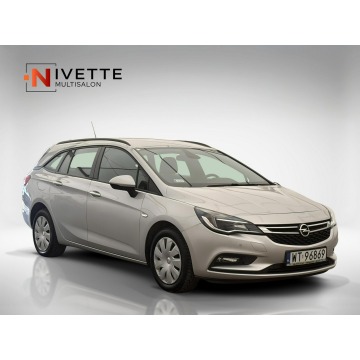 Opel Astra  Kombi 2019,  1.6 diesel - Na sprzedaż za 35 500 zł - Warszawa - zdjęcie 3